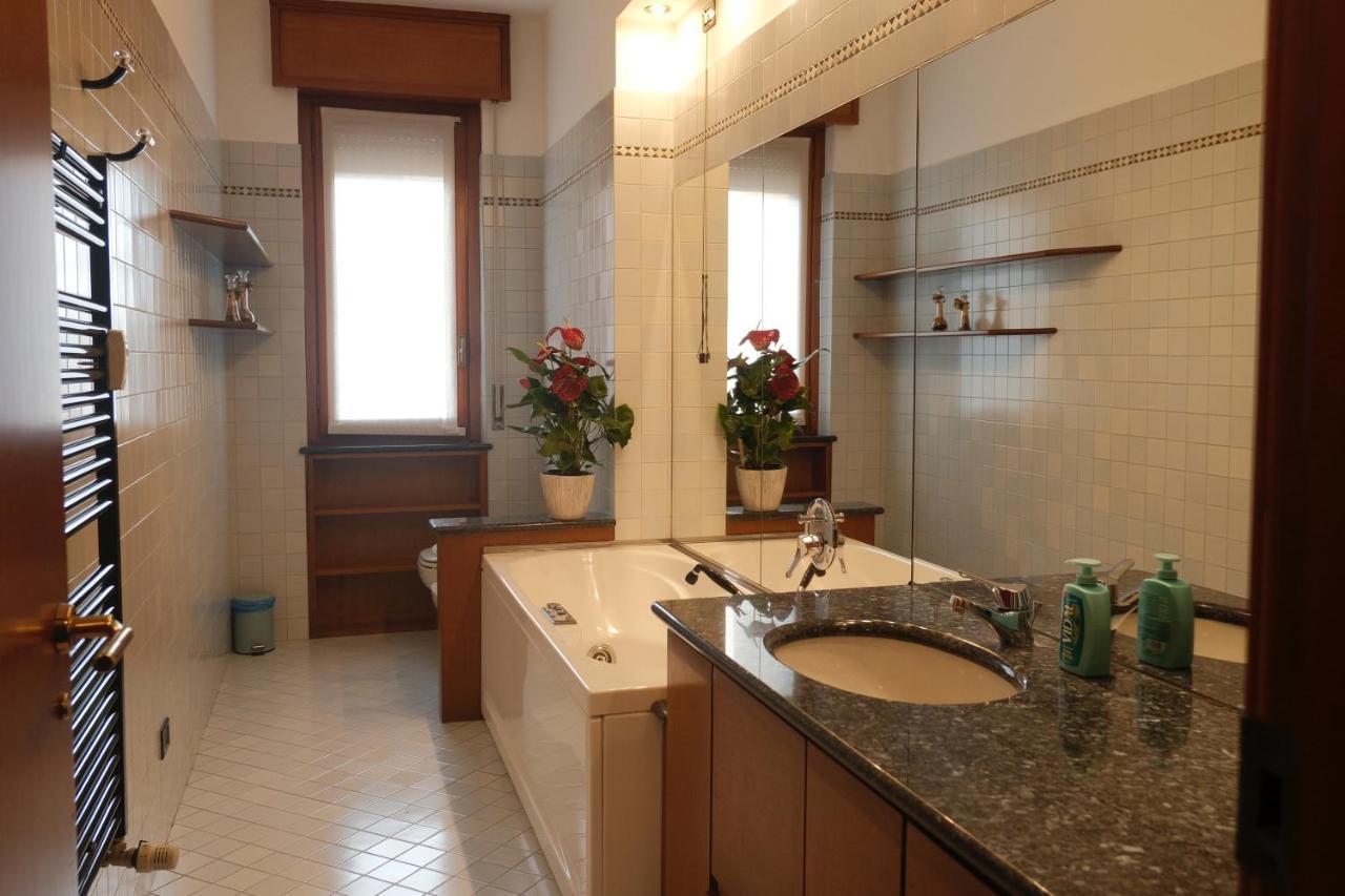 Emeraldway - Bellissimo Appartamento In Zona Sempione-Tre Torri Milano Eksteriør bilde