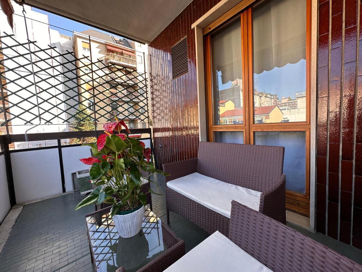 Emeraldway - Bellissimo Appartamento In Zona Sempione-Tre Torri Milano Eksteriør bilde