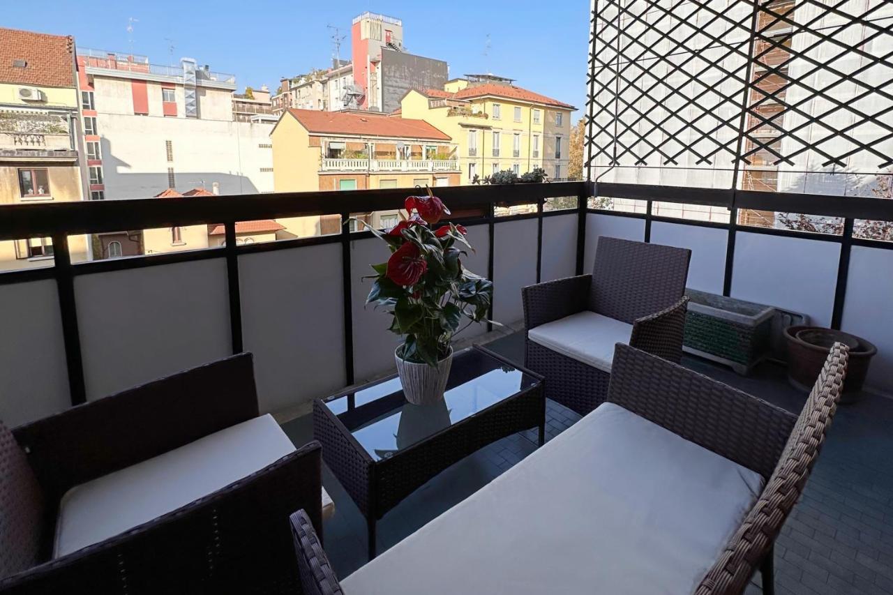 Emeraldway - Bellissimo Appartamento In Zona Sempione-Tre Torri Milano Eksteriør bilde